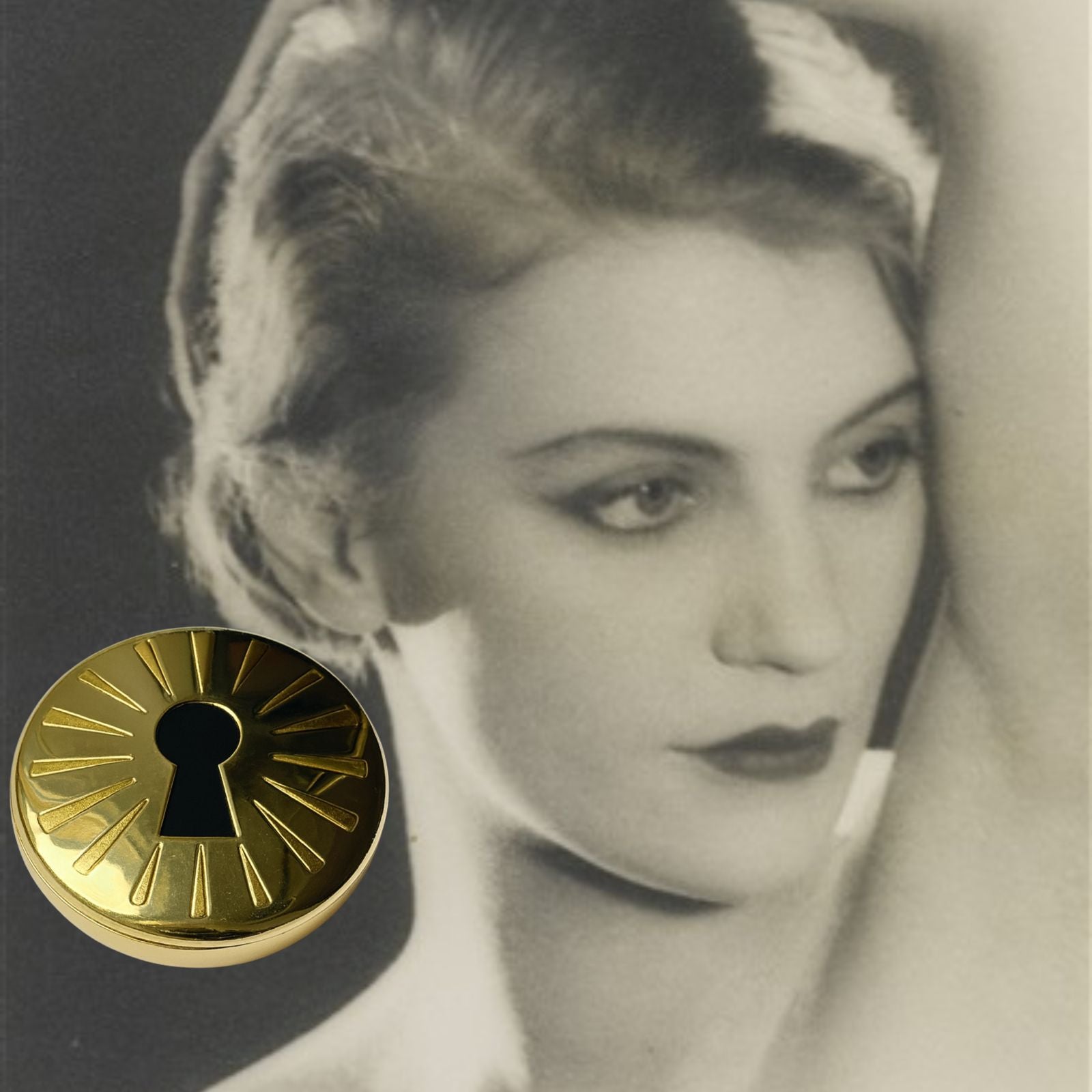 Secret · Refillable Metal Compact for Solid Perfume & Lip Color